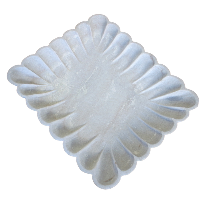 WHITE MARBLE SCALLOPED TRAY