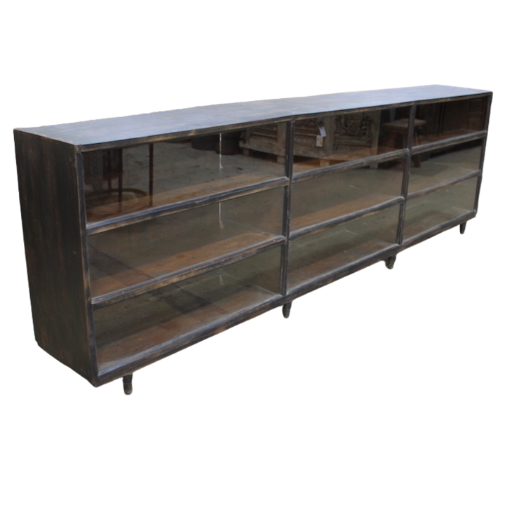 3.1M 6-DOOR GLASS SHOP COUNTER