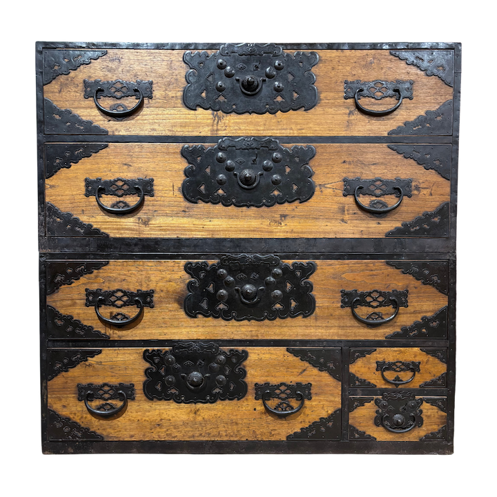 ORNATE ISHO-DANSU