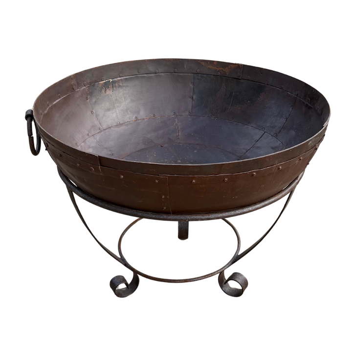 80CM FIRE PIT ON TALL CURLY STAND
