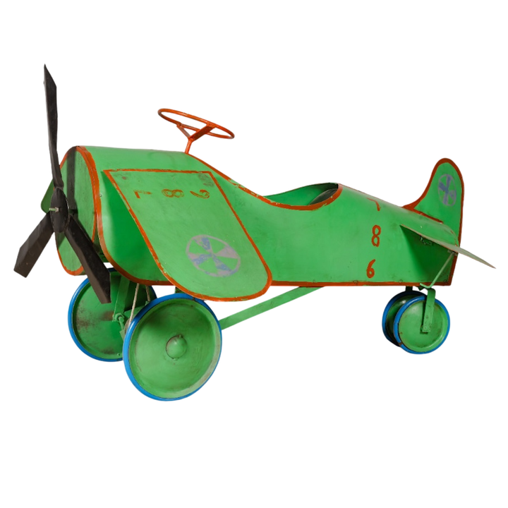GREEN PEDAL PLANE